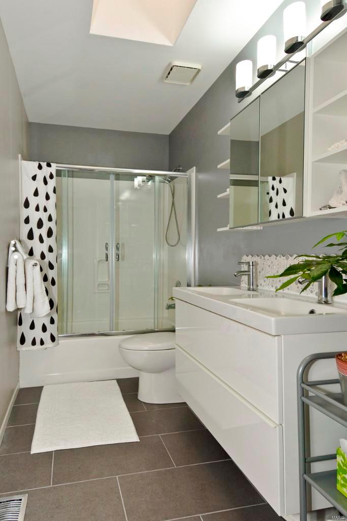 14036 Ladue Road Chesterfield, MO 63017 - Photo 30 of 36 Gallery Image 30