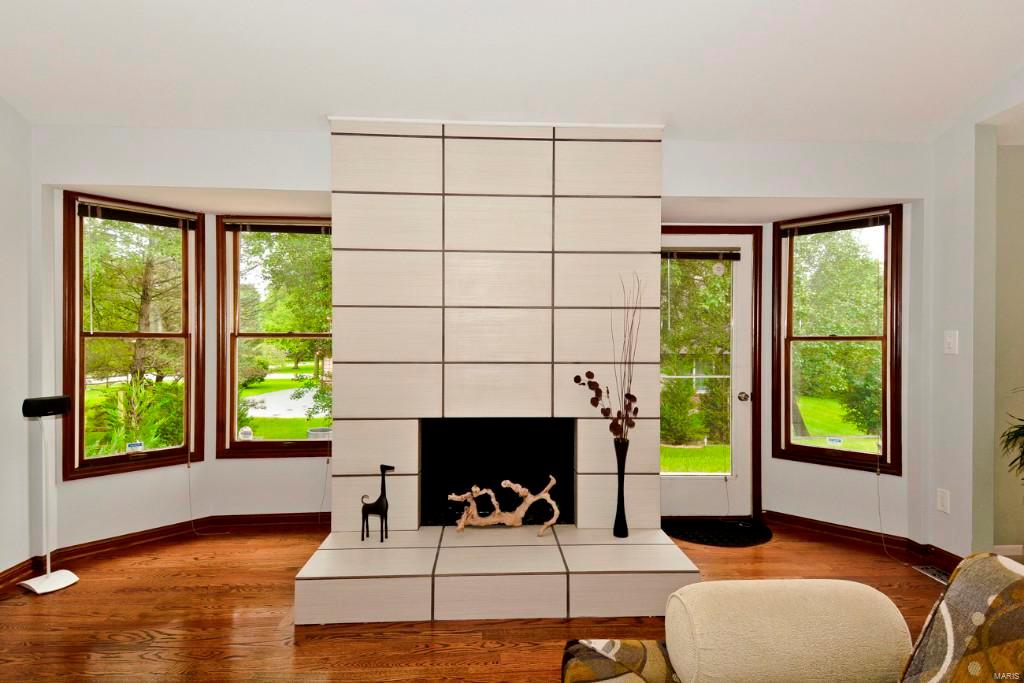 14036 Ladue Road Chesterfield, MO 63017 - Photo 10 of 36 Gallery Image 10
