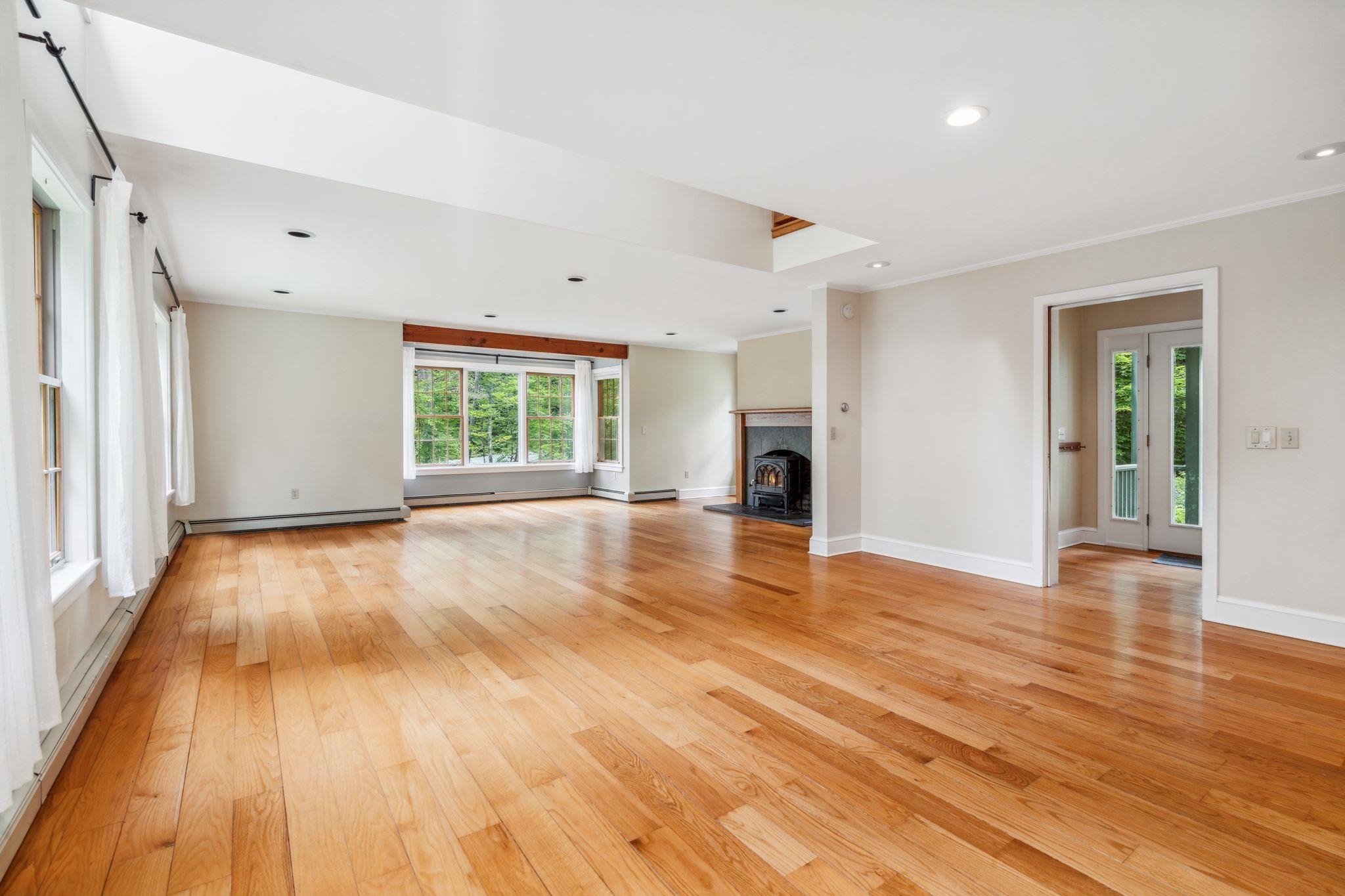 1528 Beaver Meadow Road Norwich, VT 05055 - Photo 4 of 40