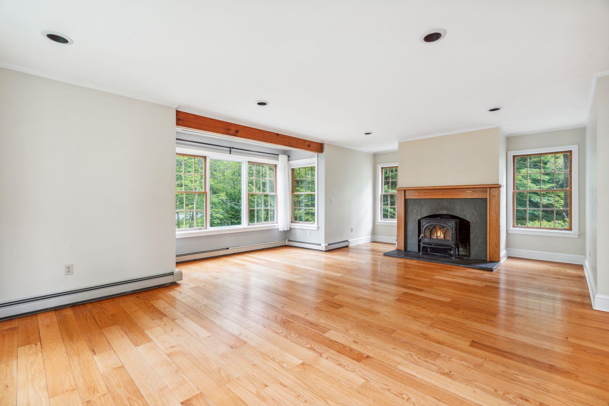1528 Beaver Meadow Road Norwich, VT 05055 - Photo 6 of 40