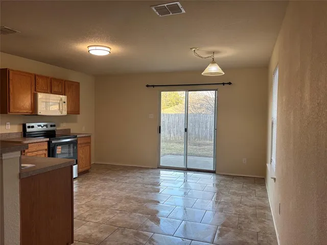 $1,930 | 2812 Morningside Drive, McKinney, TX 75071