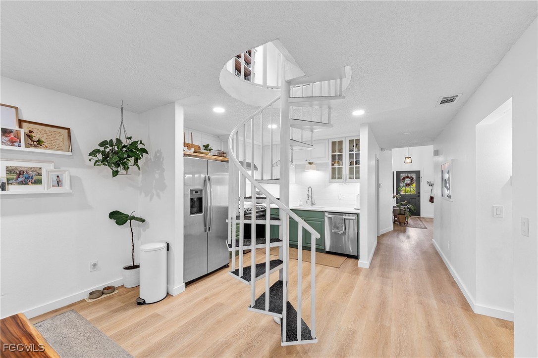 7612 Carrier Road Fort Myers, FL 33967 - Photo 6 of 38