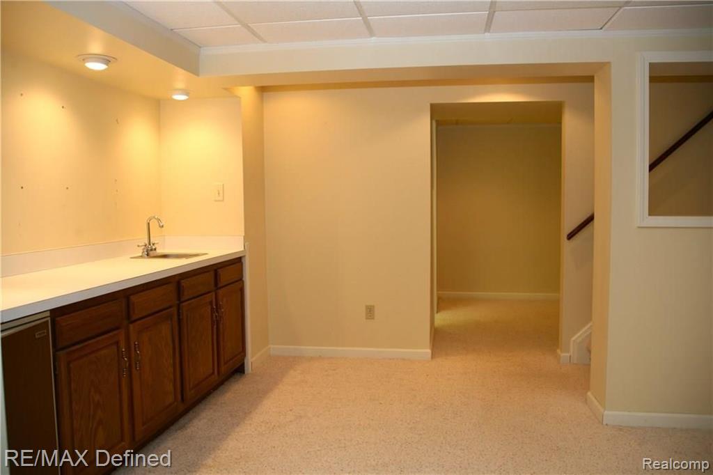 646 Lockport Road Rochester Hills, MI 48307 - Photo 18 of 23