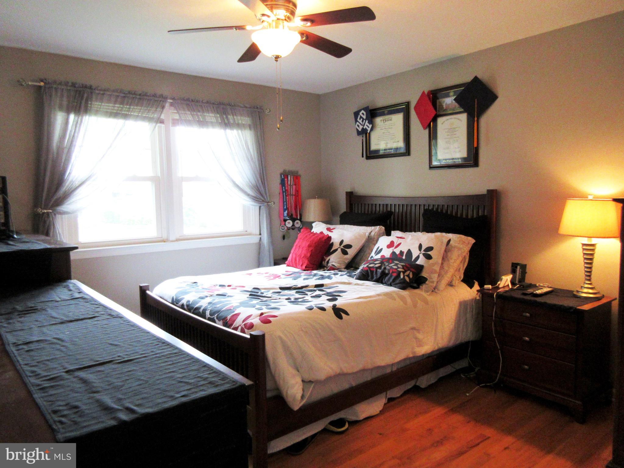 13 Cook Road Newark, DE 19711 - Photo 12 of 24 Master Bedroom-2 Closets-Hardwoods-Ceiling Fan