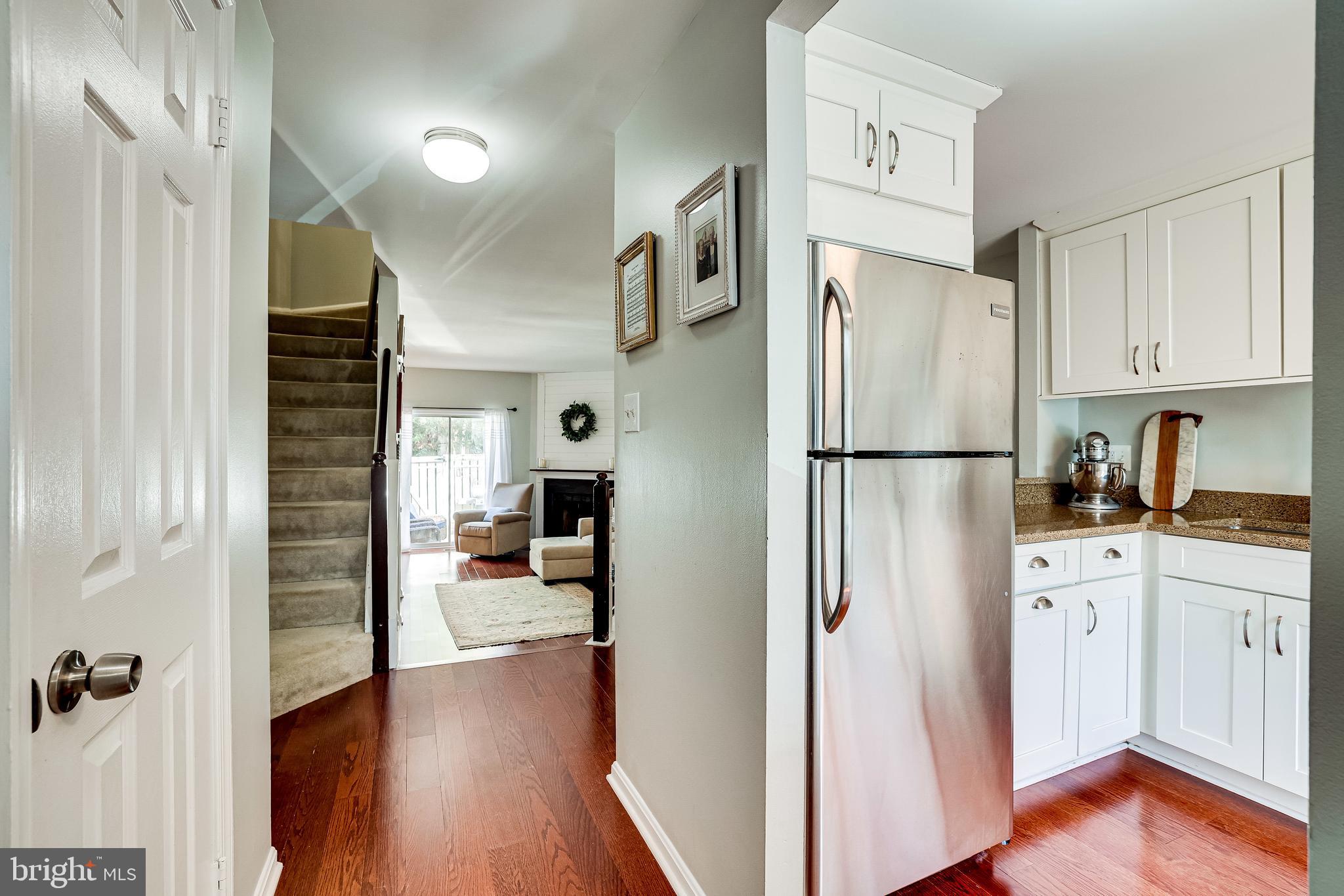 11954 Hollowwind Court Reston, VA 20194 - Photo 9 of 56