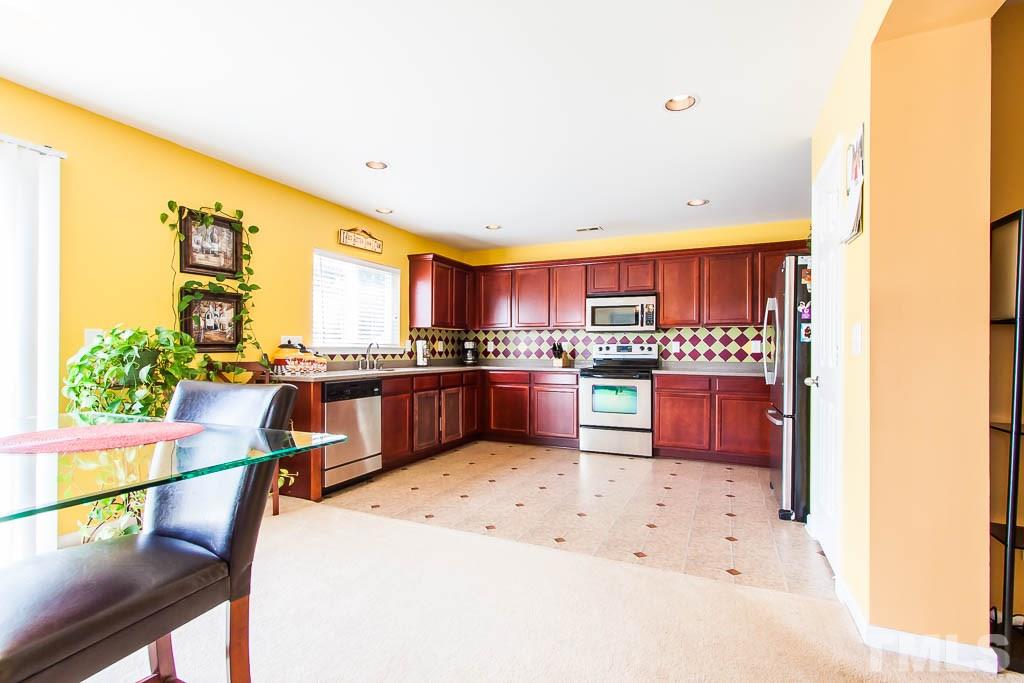 3754 Marshlane Way Raleigh, NC 27610 - Photo 4 of 16