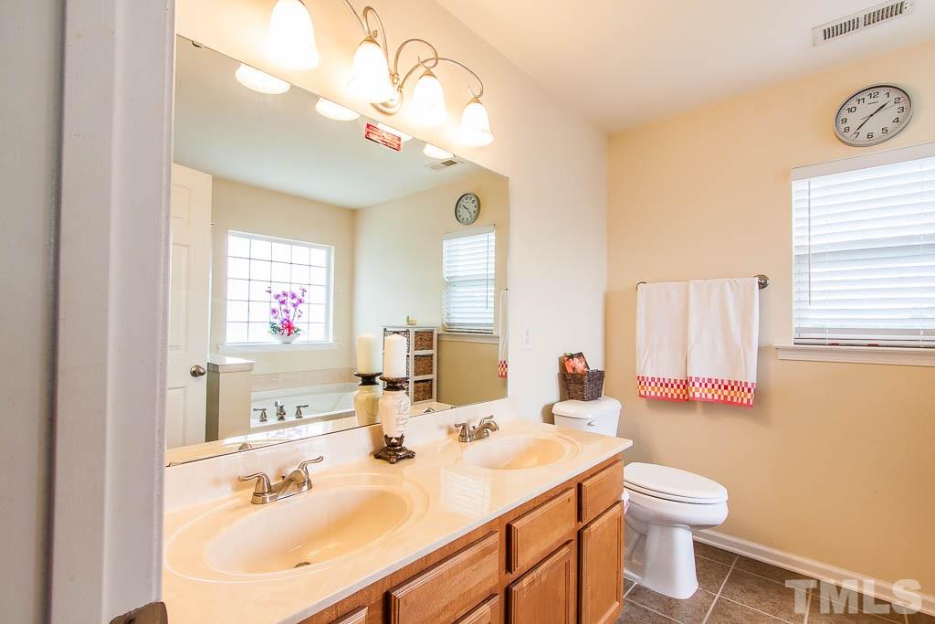 3754 Marshlane Way Raleigh, NC 27610 - Photo 7 of 16