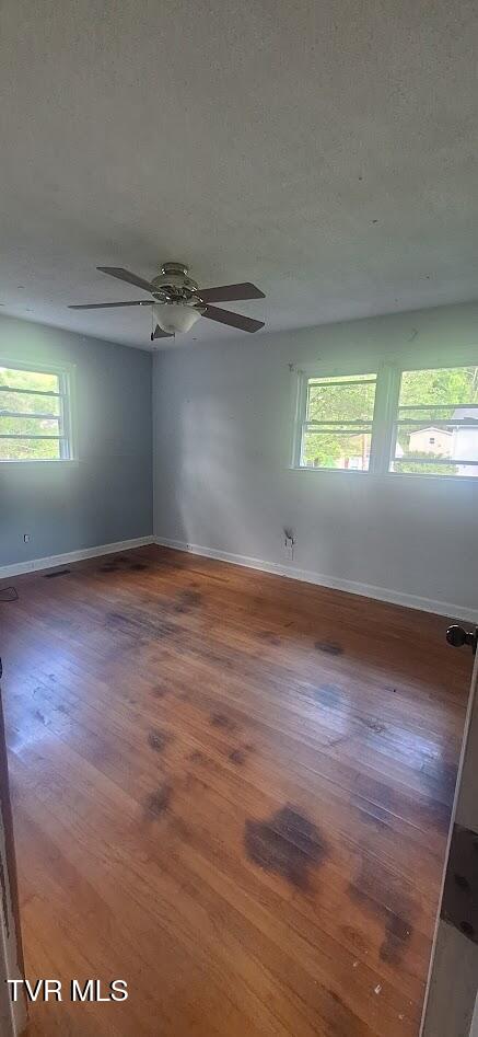 2409 Anderson Street Bristol, TN 37620 - Photo 19 of 28 1