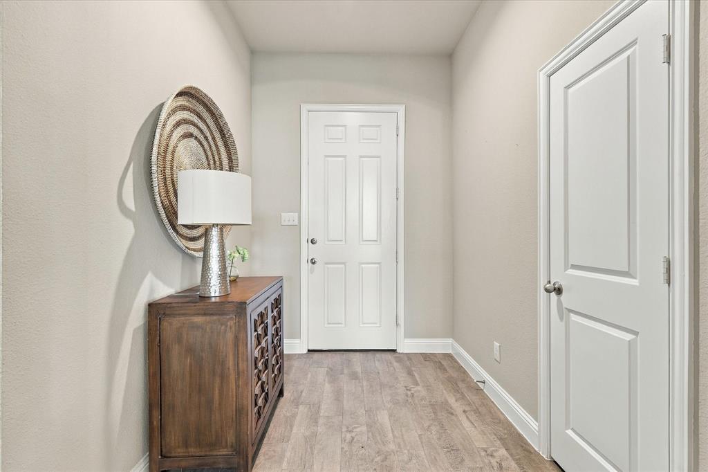 915 Timber Ridge Drive Justin, TX 76247 - Photo 3 of 34 Gallery Image 3