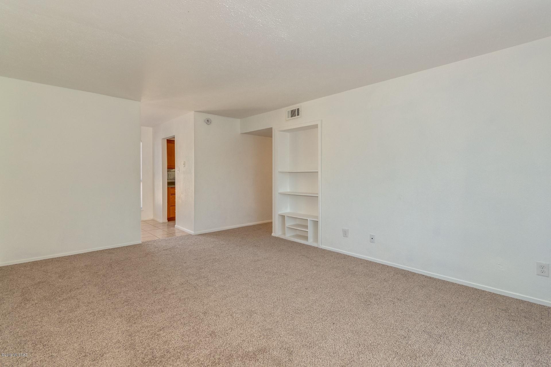 1620 North Wilmot Road, Unit L106 Tucson, AZ 85712 - Photo 10 of 20