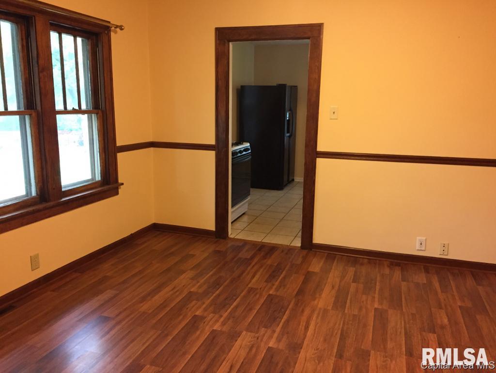 3705 Sangamo Heights Road Springfield, IL 62702 - Photo 8 of 19