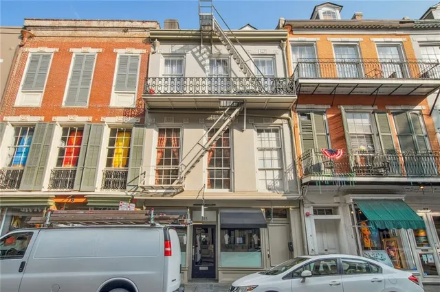 $1,895 | 317 Royal Street, Unit 1, New Orleans, LA 70130