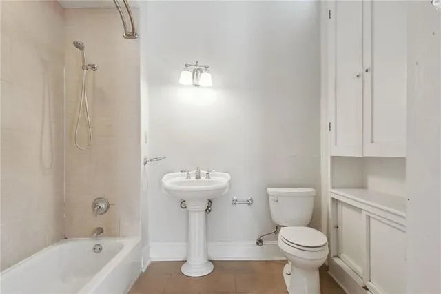 $1,895 | 317 Royal Street, Unit 1, New Orleans, LA 70130