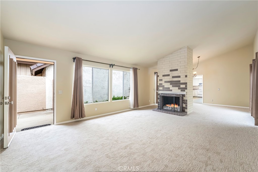 2162 Sweetbriar Road Tustin, CA 92780 - Photo 5 of 33