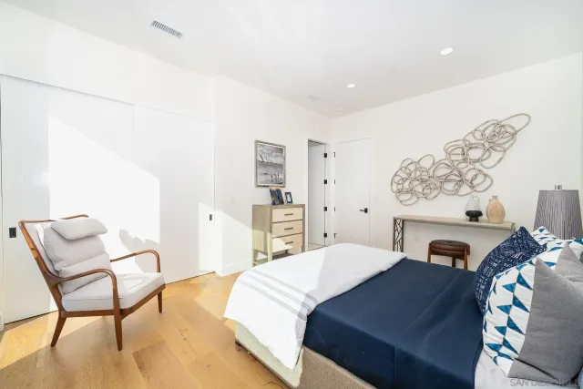 $6,550,000 | 1542 Copa De Oro Drive, La Jolla, CA 92037