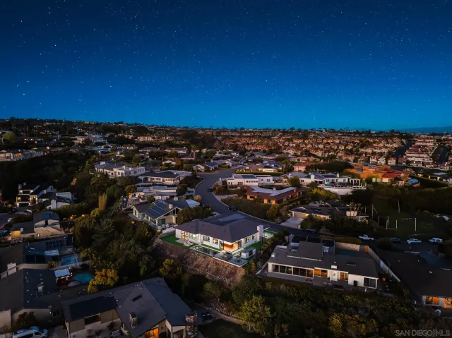 $6,550,000 | 1542 Copa De Oro Drive, La Jolla, CA 92037