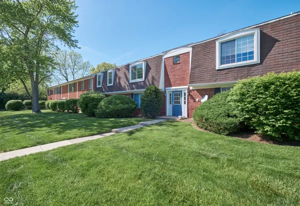 $1,595 | 922 Hoover Village Drive, Unit C, Indianapolis, IN 46260