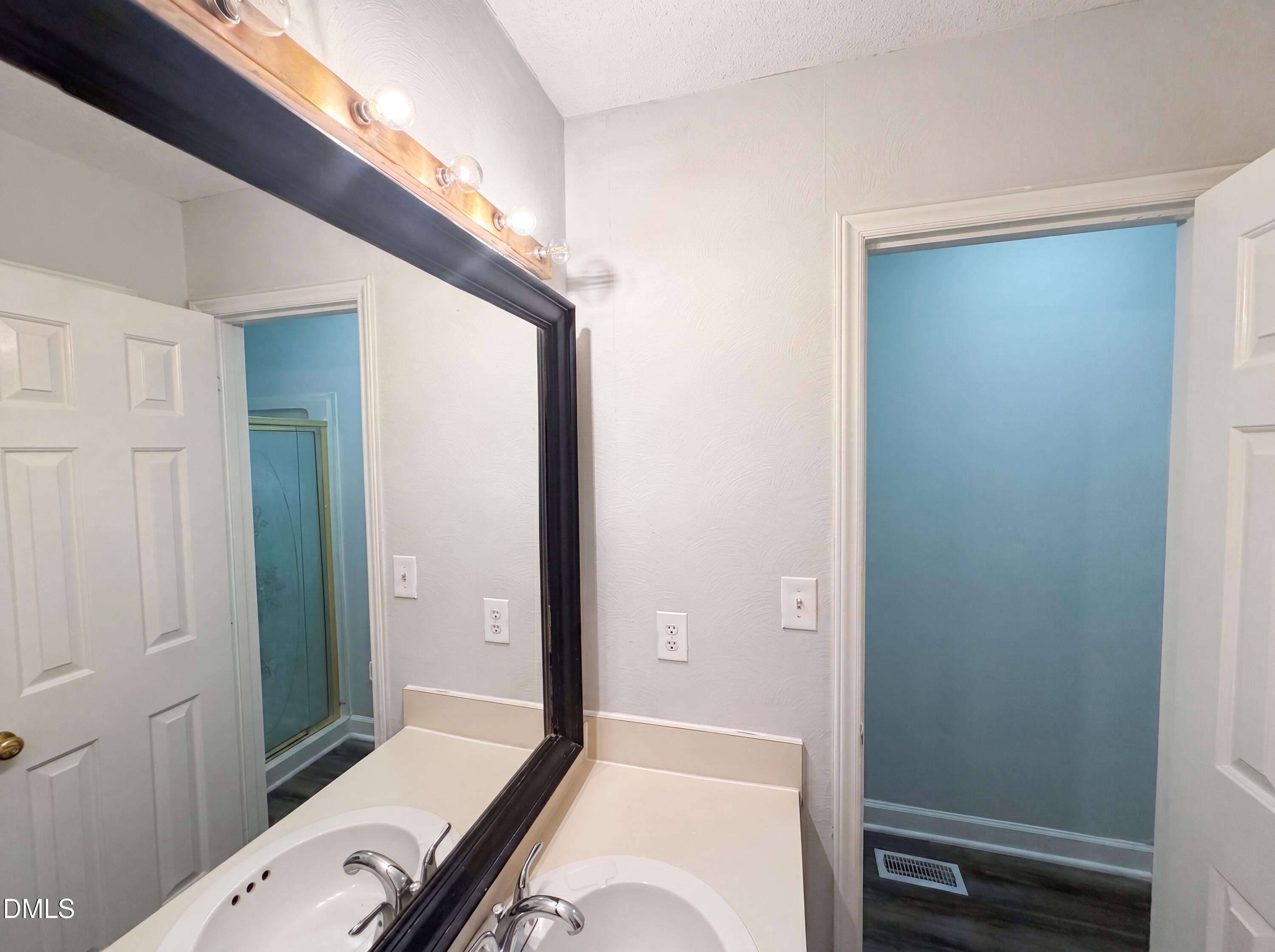 4601 Hershey Court Raleigh, NC 27613 - Photo 12 of 18 photo_12