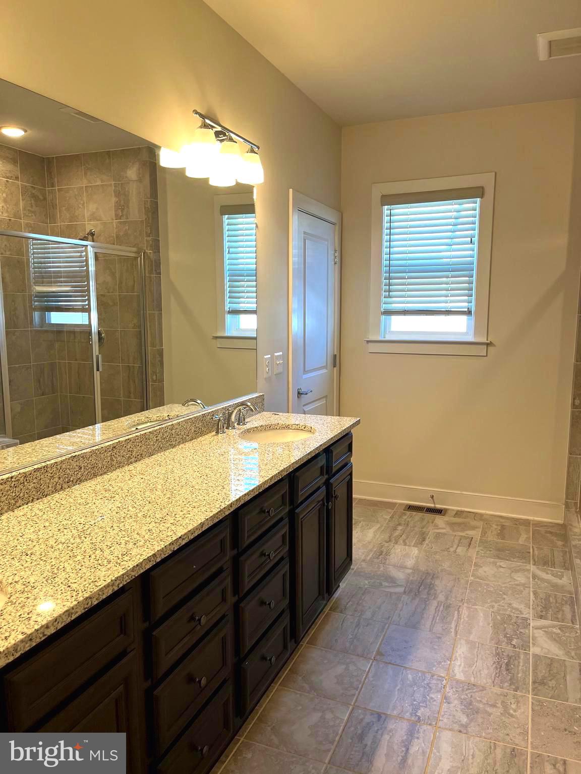 20360 Peacemaker Drive Germantown, MD 20874 - Photo 14 of 22 Master Bathroom