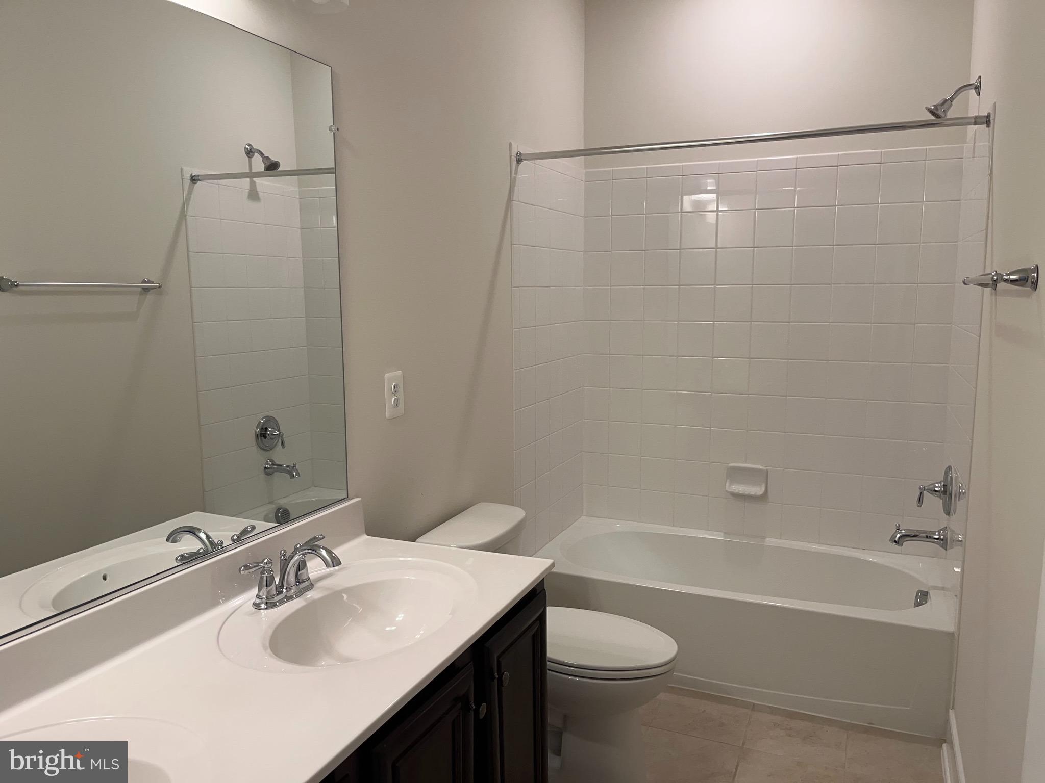 20360 Peacemaker Drive Germantown, MD 20874 - Photo 20 of 22 Hallway Bathroom