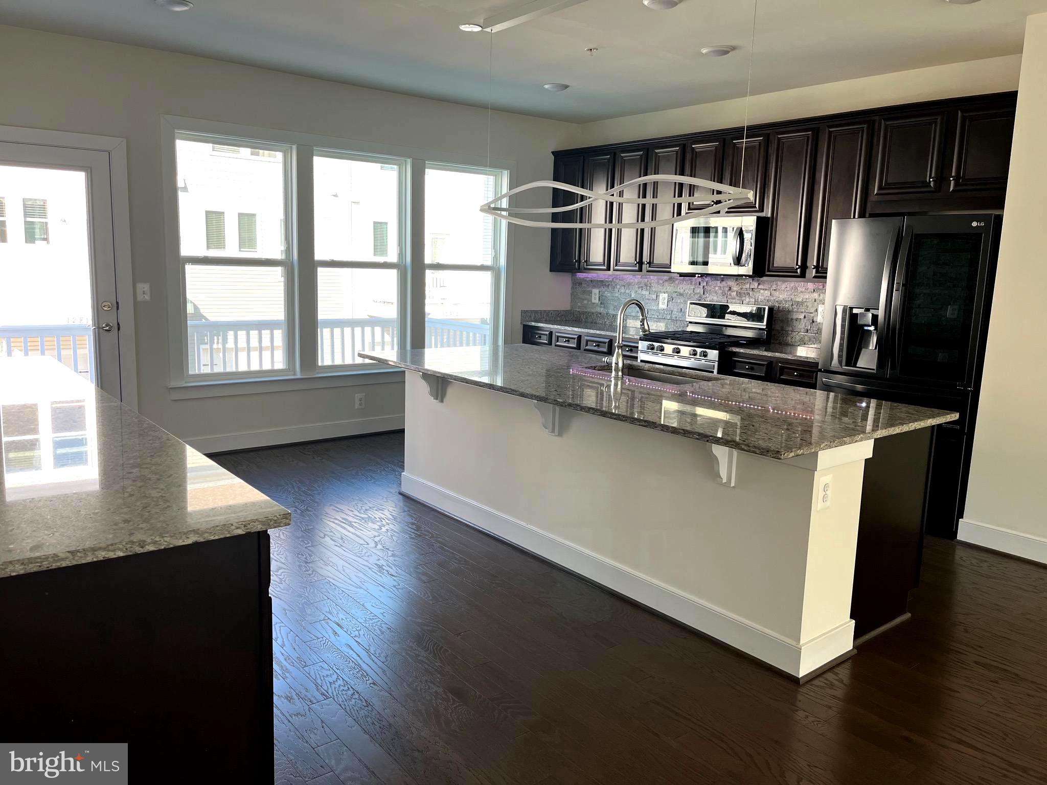 20360 Peacemaker Drive Germantown, MD 20874 - Photo 2 of 22 Kitchen
