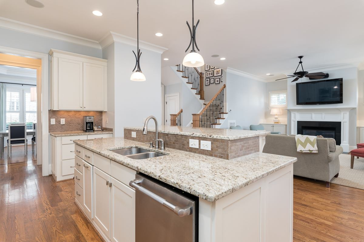 540 Guilford Circle Raleigh, NC 27608 - Photo 12 of 25 Photo 12