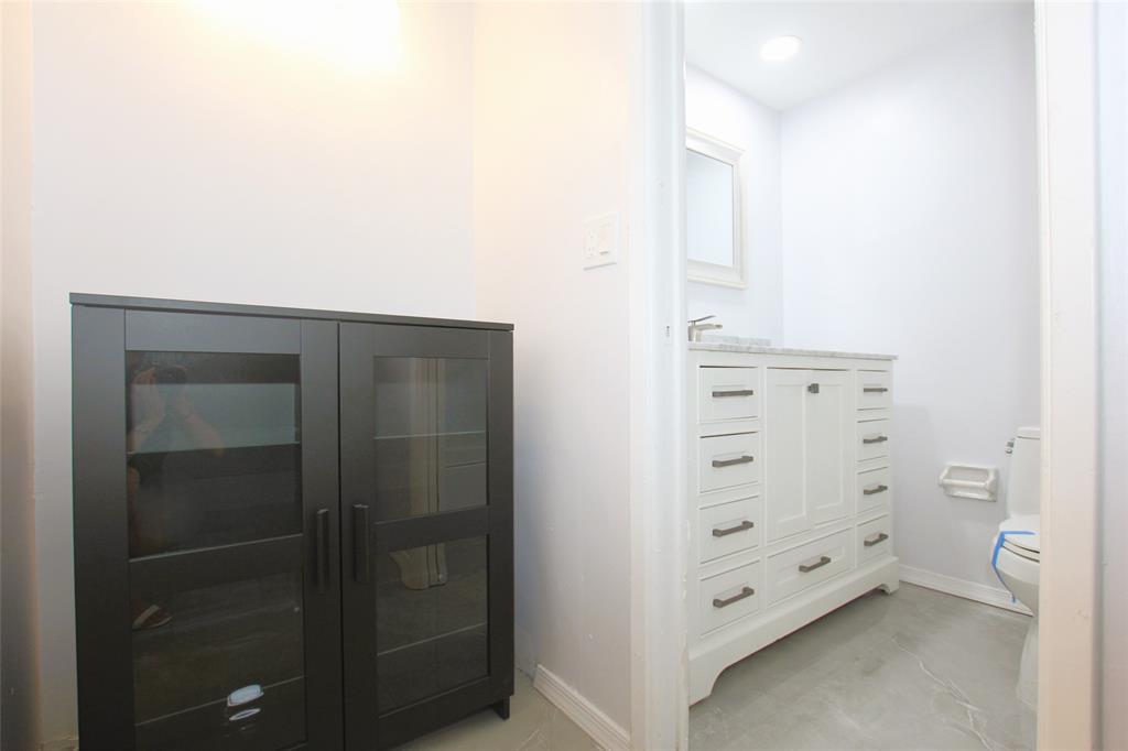 3100 North Course Lane, Unit 103 Pompano Beach, FL 33069 - Photo 38 of 51 walk in closet