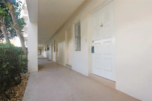 $2,200 | 3100 North Course Lane, Unit 103, Pompano Beach, FL 33069