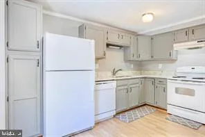 $2,350 | 134 Oak Tree Lane, Warrenton, VA 20186