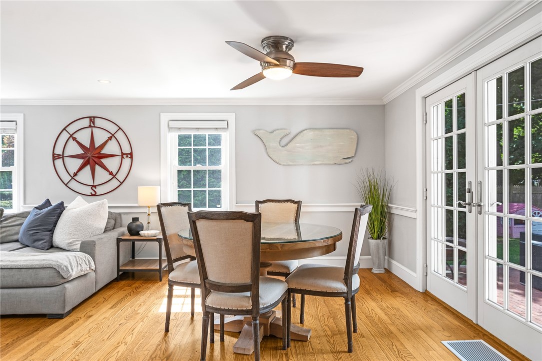 35 Anchorage Way Barrington, RI 02806 - Photo 13 of 44
