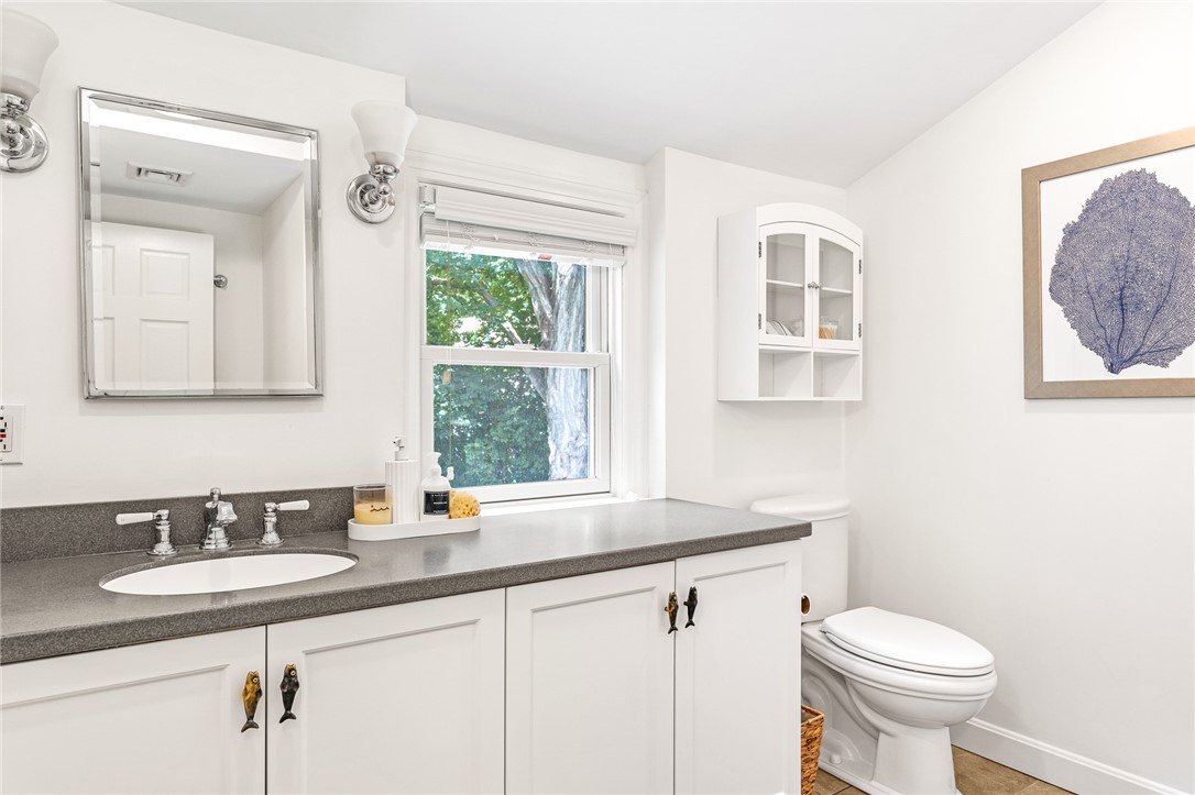 35 Anchorage Way Barrington, RI 02806 - Photo 29 of 44