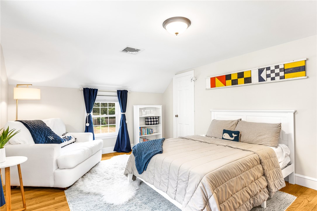 35 Anchorage Way Barrington, RI 02806 - Photo 31 of 44
