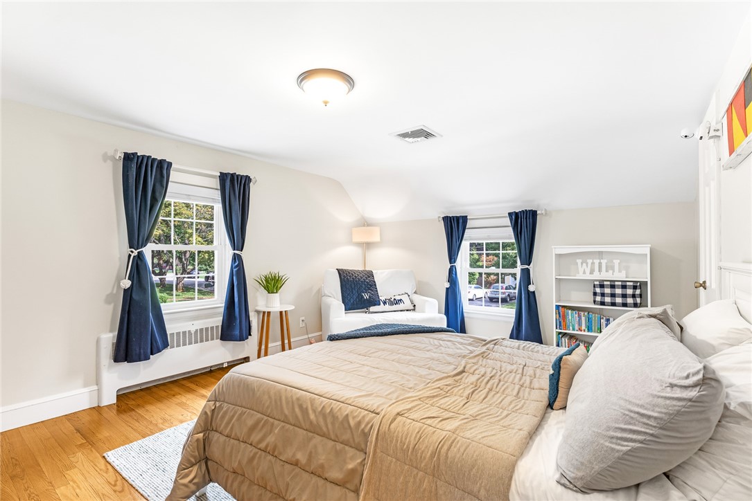 35 Anchorage Way Barrington, RI 02806 - Photo 32 of 44
