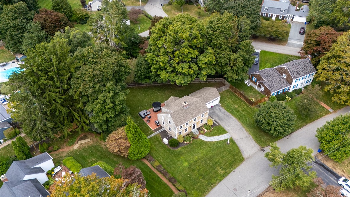 35 Anchorage Way Barrington, RI 02806 - Photo 6 of 44
