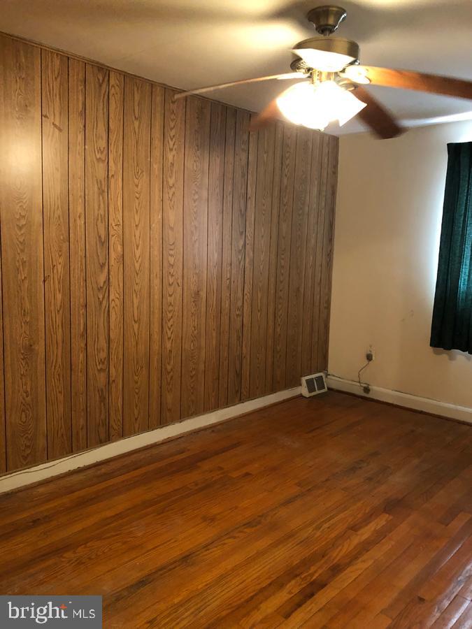 2123 Redthorn Road Baltimore, MD 21220 - Photo 7 of 11