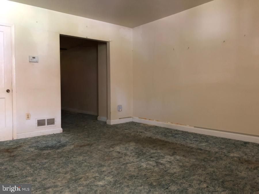 2123 Redthorn Road Baltimore, MD 21220 - Photo 10 of 11