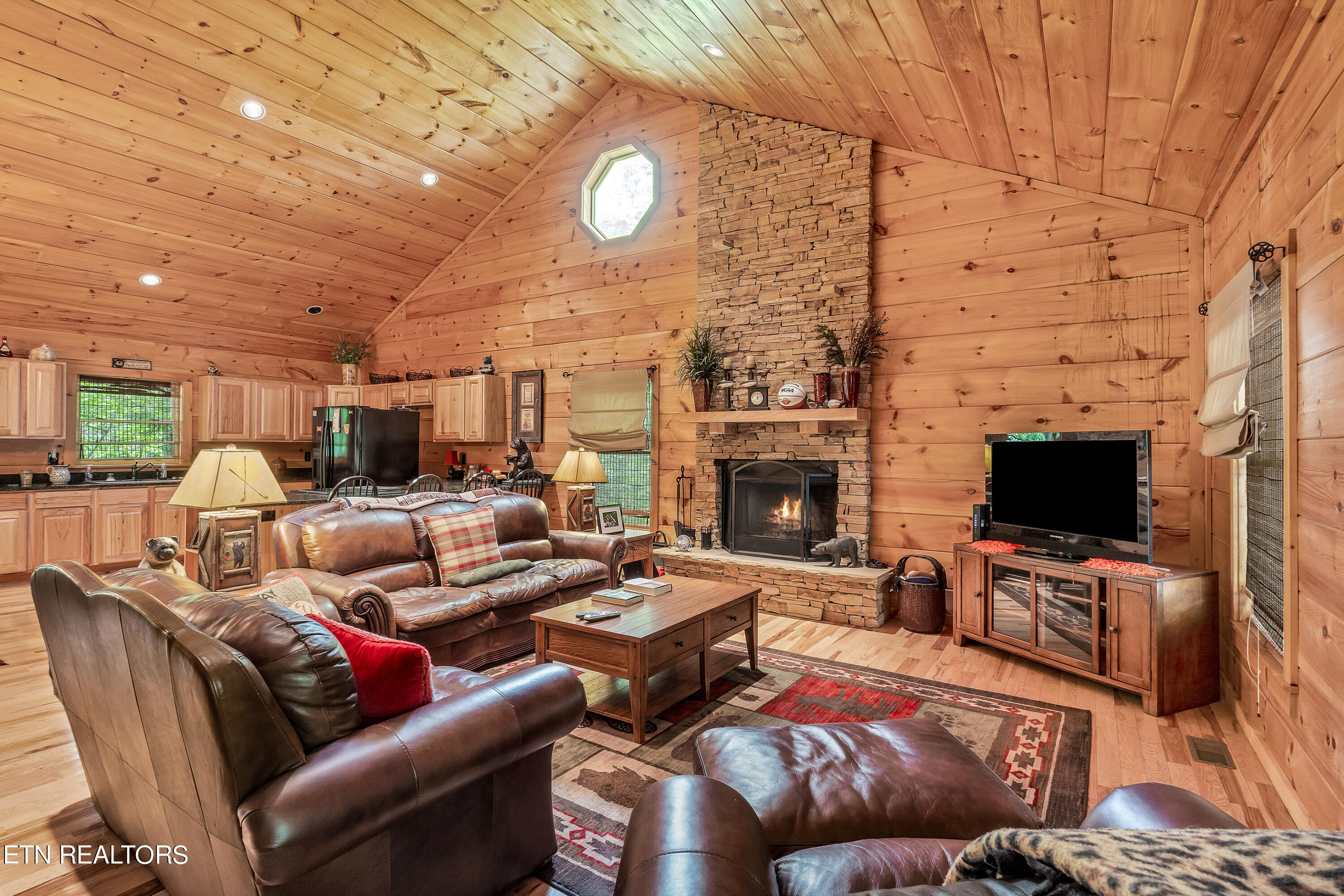223 Cutter Gap Road Townsend, TN 37882 - Photo 3 of 34 DSC08581