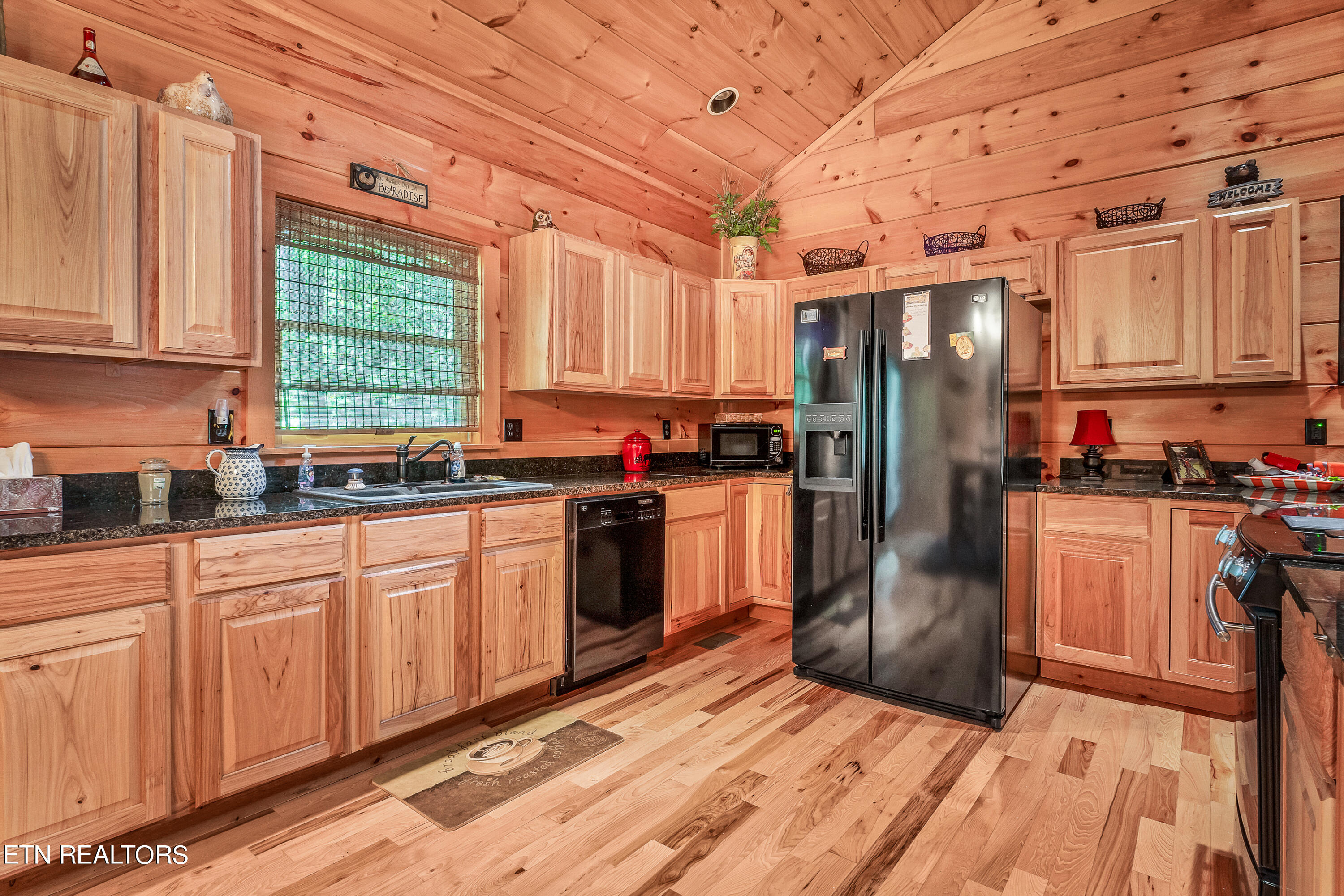 223 Cutter Gap Road Townsend, TN 37882 - Photo 9 of 34 DSC08556
