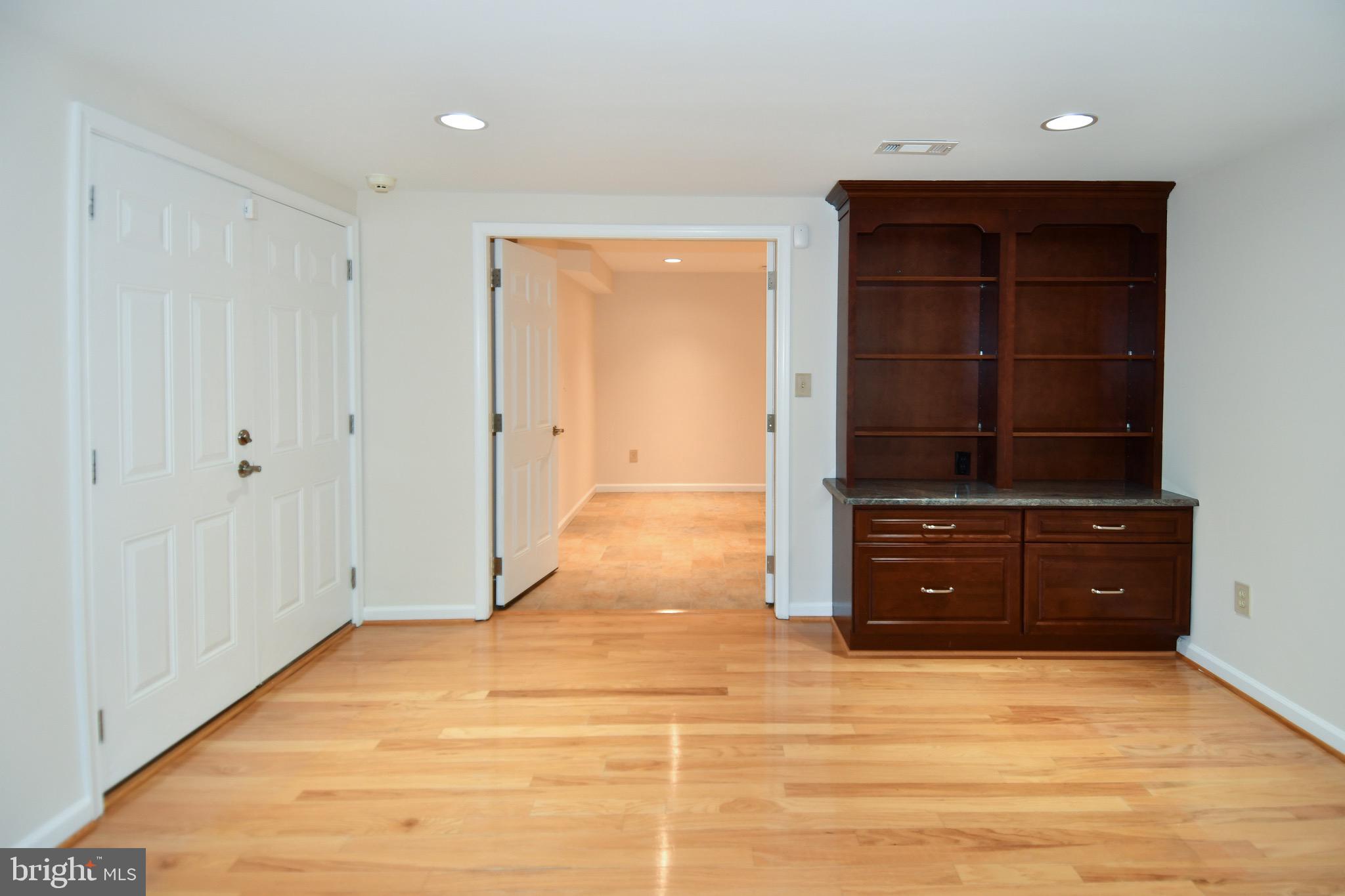 11061 Tottenham Lane Reston, VA 20194 - Photo 74 of 89