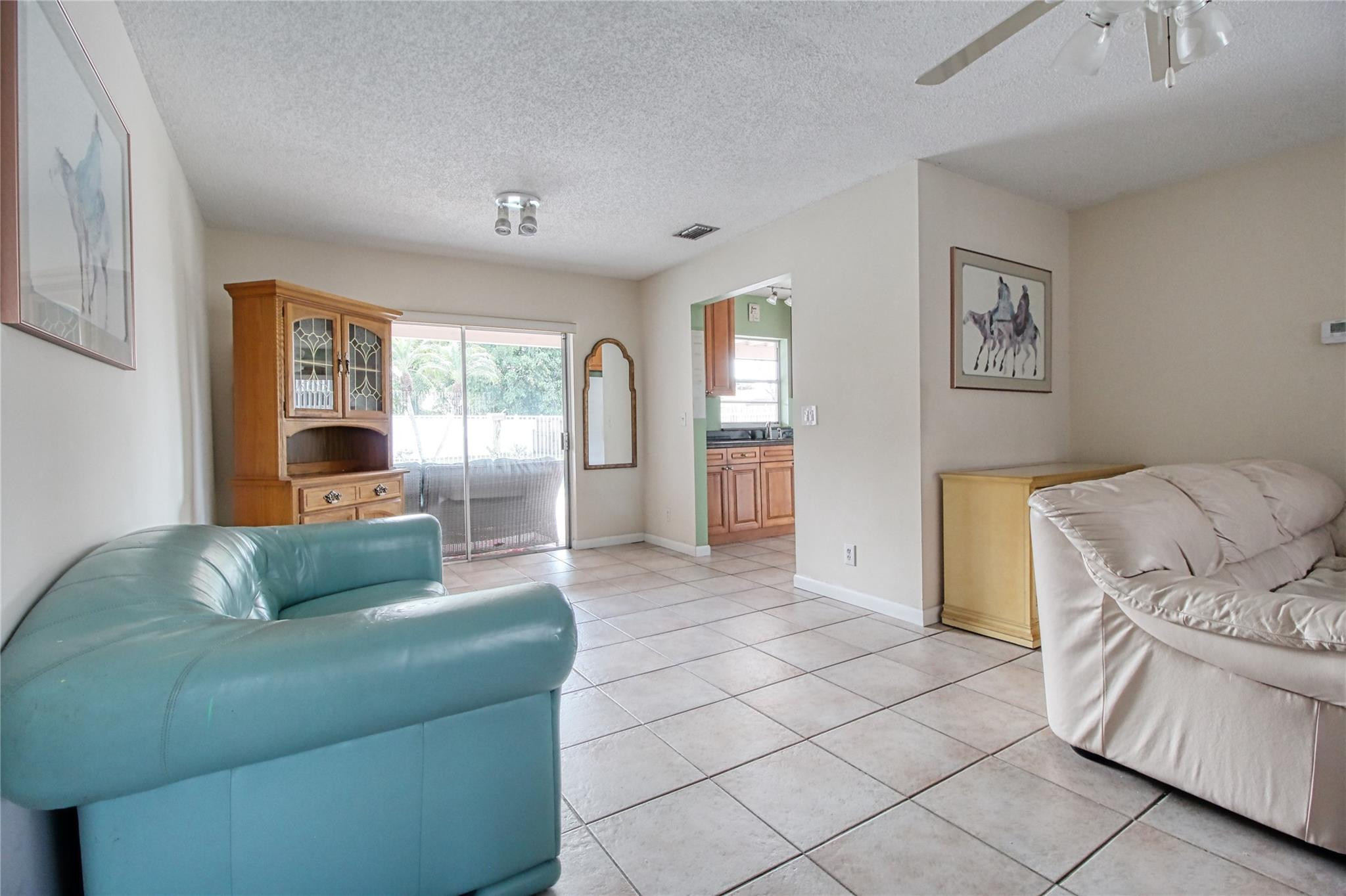 8912 Southwest 9th Street Boca Raton, FL 33433 - Photo 5 of 28 Photo 5