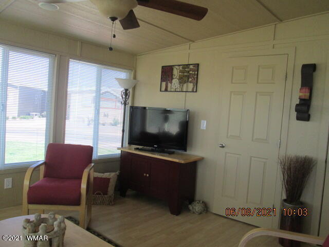 1819 Juniper Ridge Drive Show Low, AZ 85901 - Photo 12 of 23