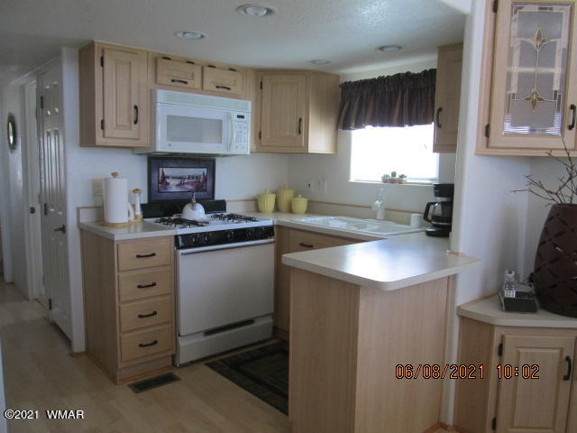 1819 Juniper Ridge Drive Show Low, AZ 85901 - Photo 7 of 23