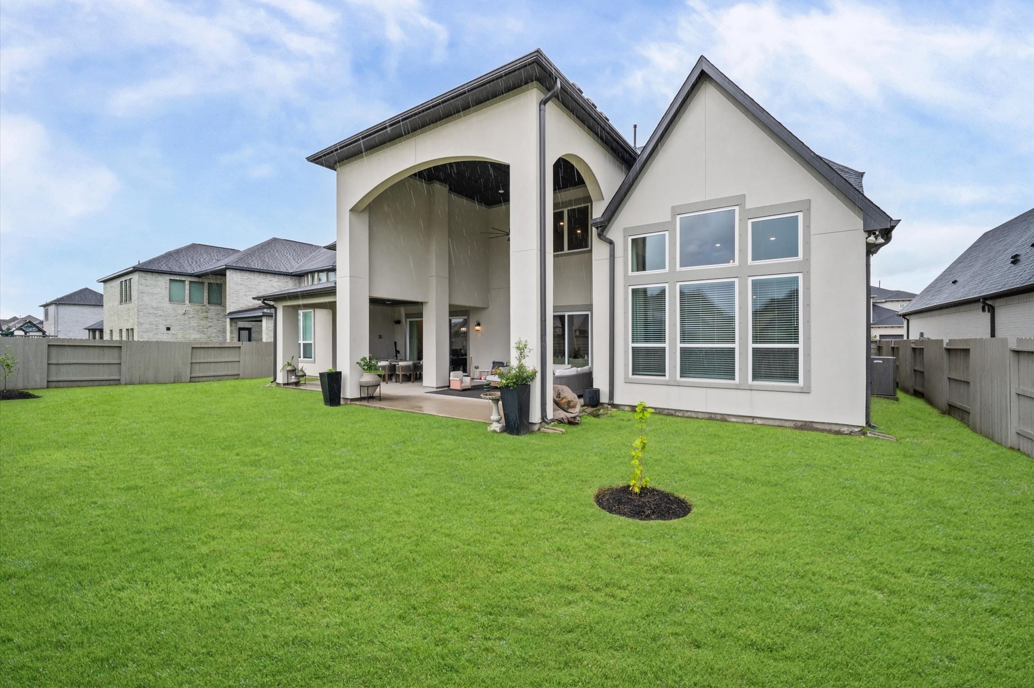 4923 Grapevine Lane Manvel, TX 77578 - Photo 45 of 49 a view of a house with backyard