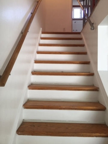 10071 Frontage Road, Unit G Skokie, IL 60077 - Photo 3 of 22 a view of entryway