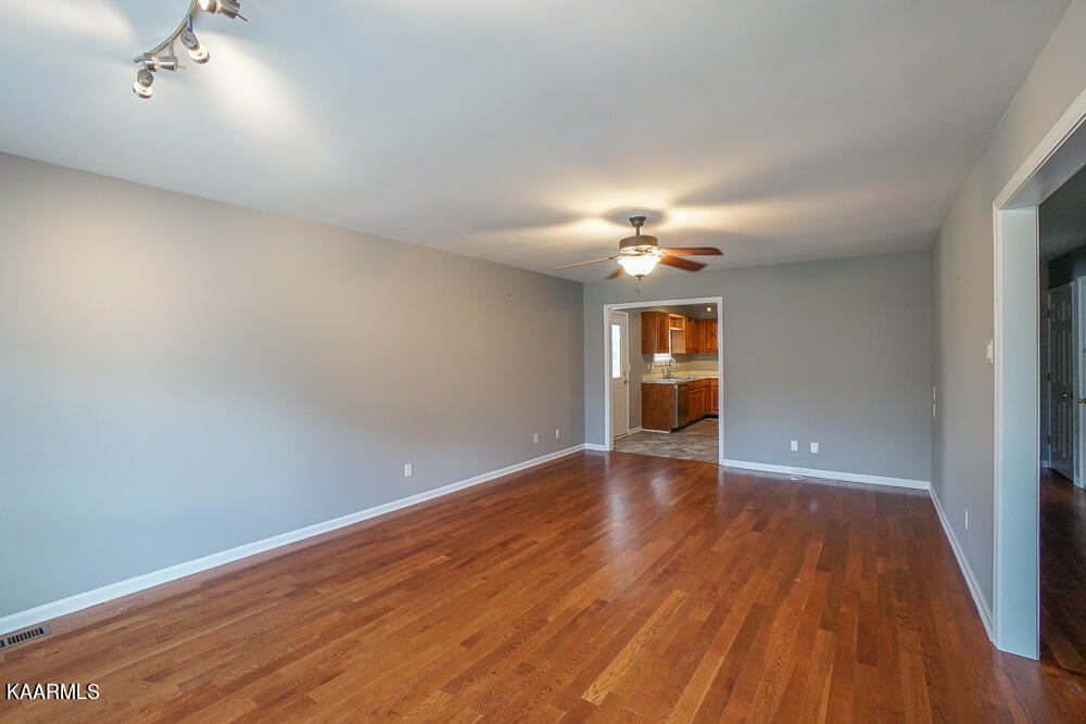 314 Waters Road Maryville, TN 37803 - Photo 7 of 50 DSC05097