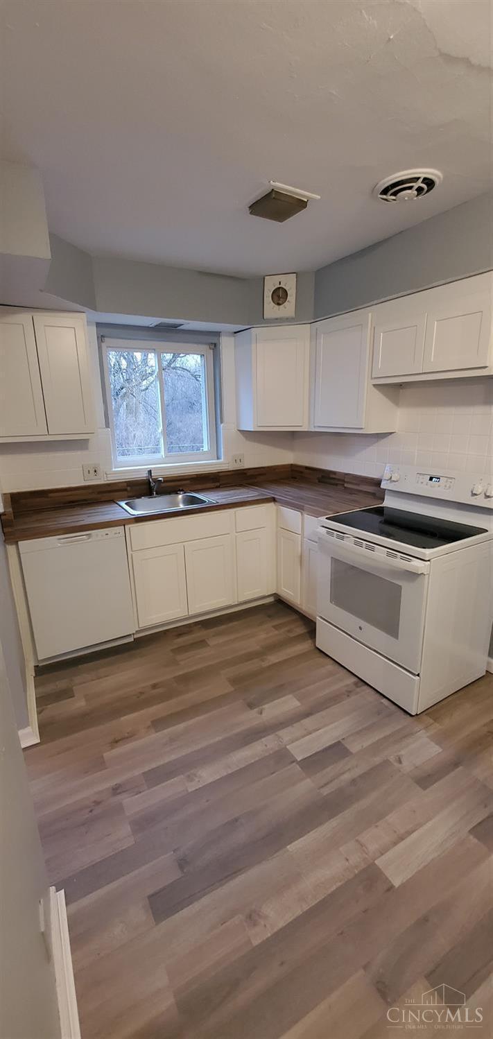 7956 Stillwell Road Cincinnati, OH 45237 - Photo 5 of 14