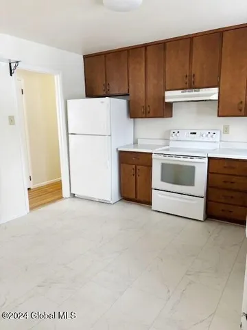 $2,595 | 12 Evergreen Avenue, Clifton Park, NY 12065