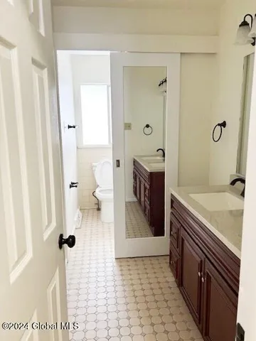 $2,595 | 12 Evergreen Avenue, Clifton Park, NY 12065