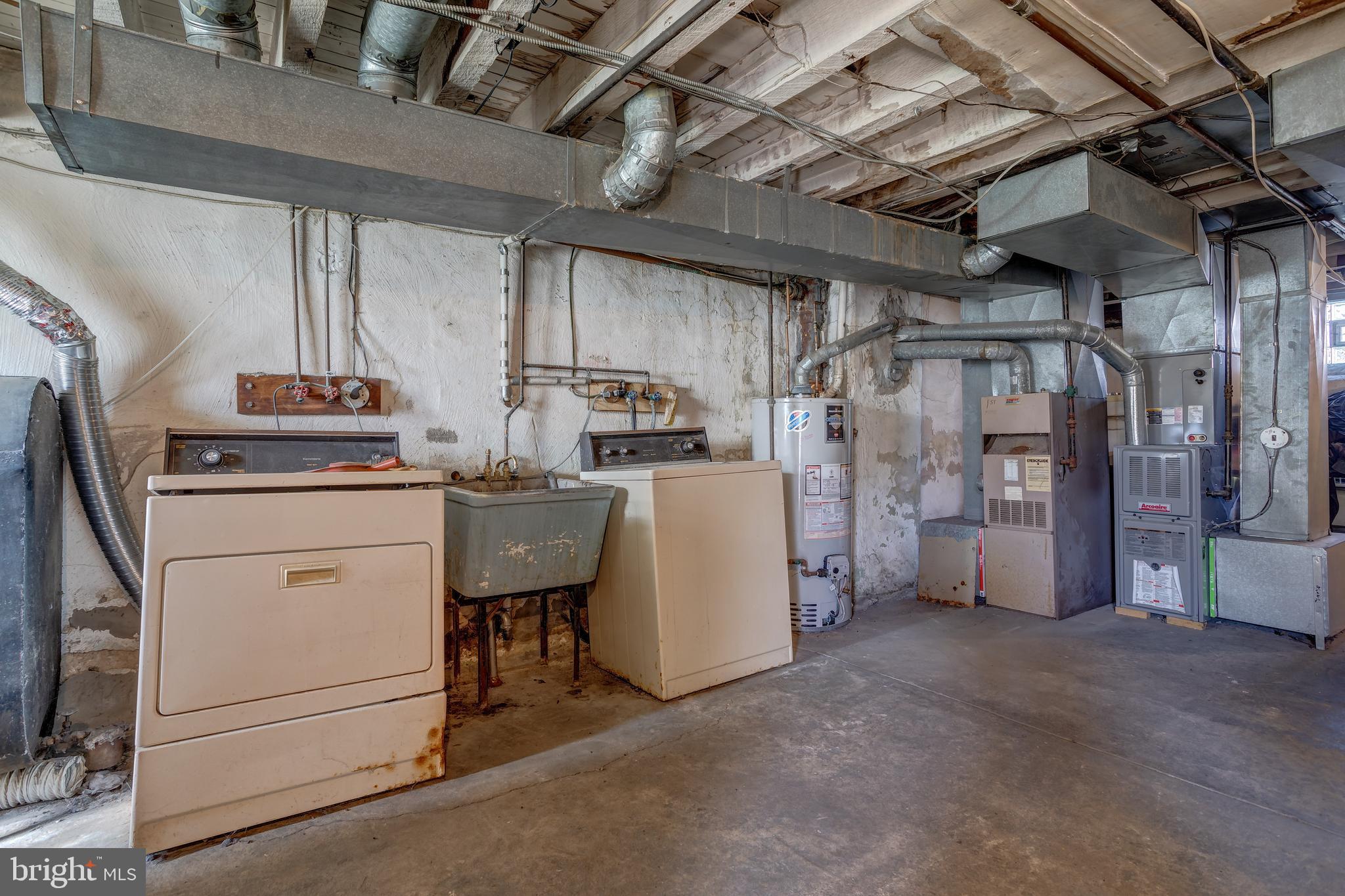 261 East Township Line Road Upper Darby, PA 19082 - Photo 10 of 12