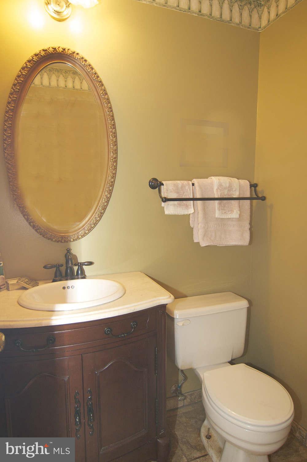 934 Pointer Ridge Drive Gaithersburg, MD 20878 - Photo 14 of 30 Beautifully upgraded 1st flr POWDER ROOM